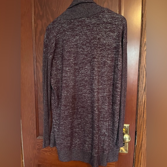 Gap Burgundy Cardigan - Picture 2 of 2